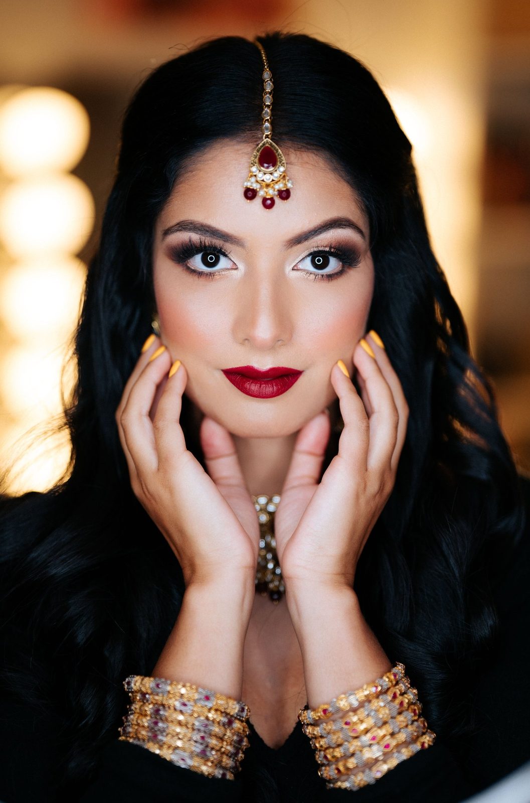 Dramatic bridal makeup