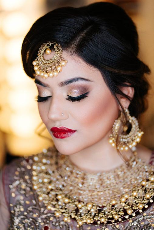 Dramatic bridal makeup by Maliha Khan