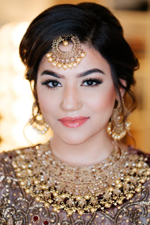 Natural bridal makeup by Maliha Khan