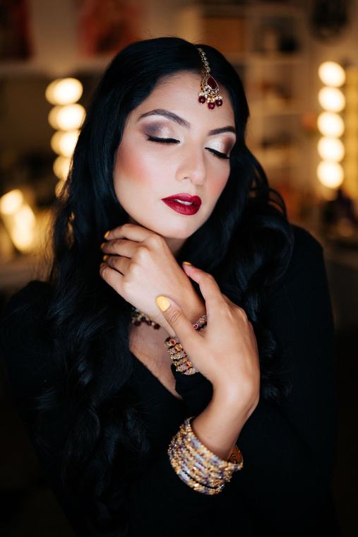 Dramatic bridal makeup by Maliha Khan